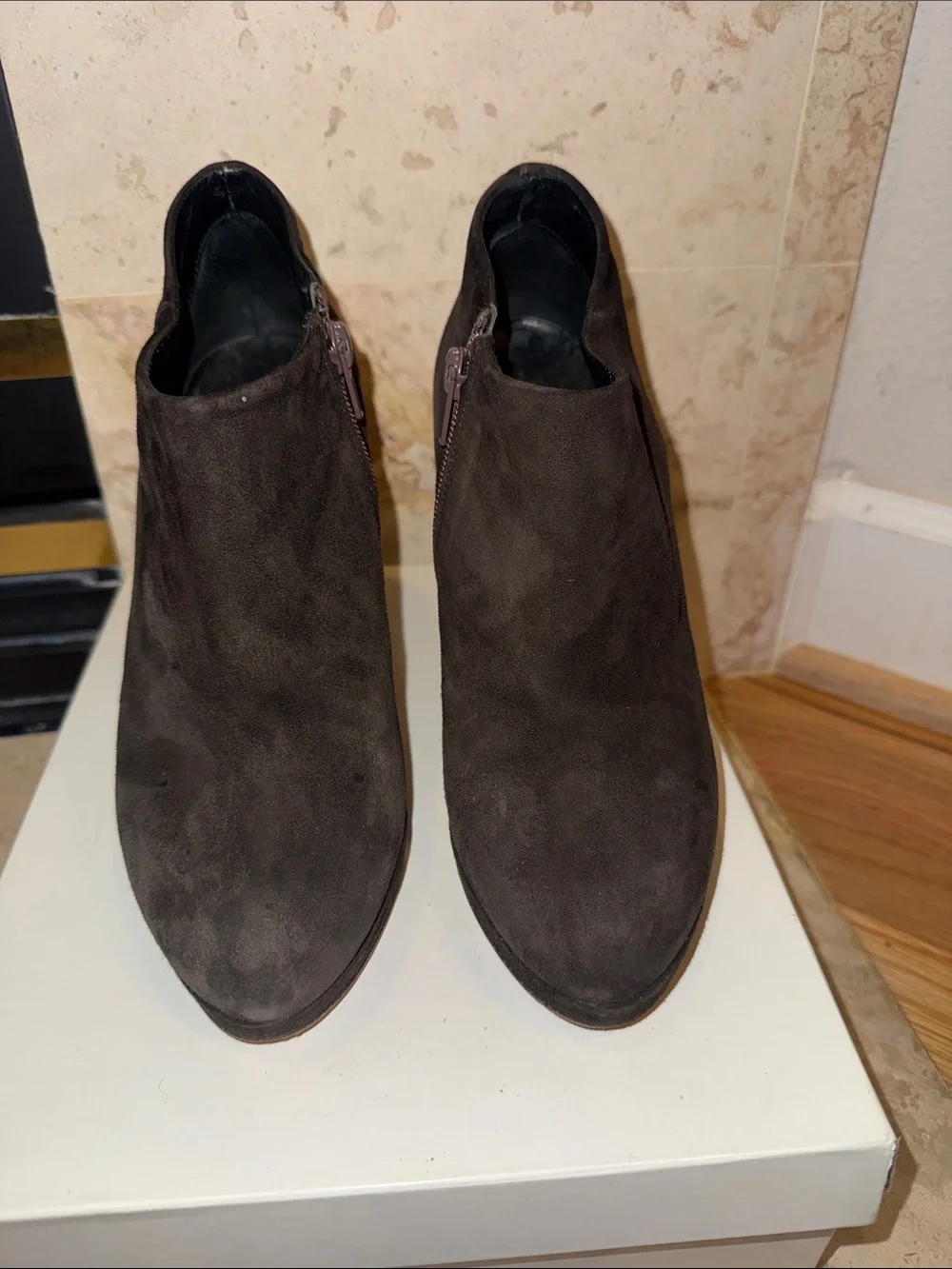 Vero Cuoio Brown Suede Chukka Boots